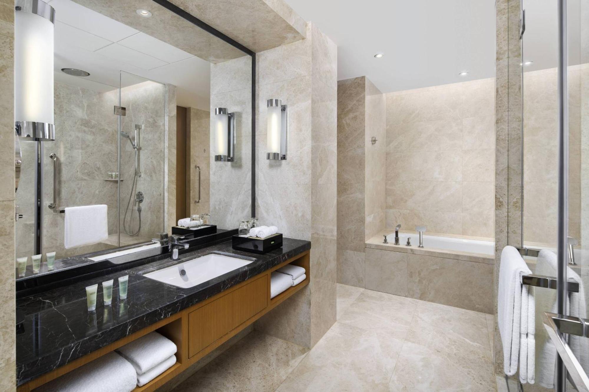 Courtyard By Marriott Zhengzhou East Hotel Eksteriør billede