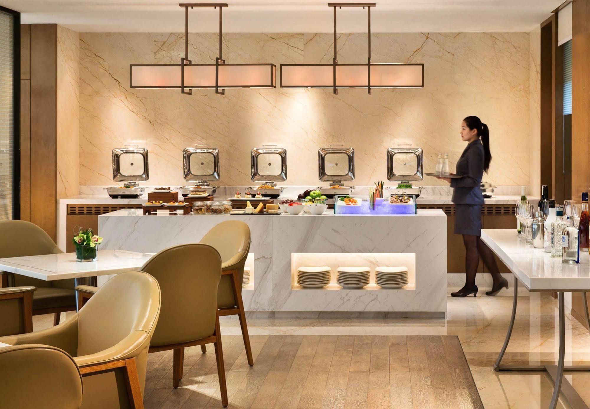 Courtyard By Marriott Zhengzhou East Hotel Eksteriør billede